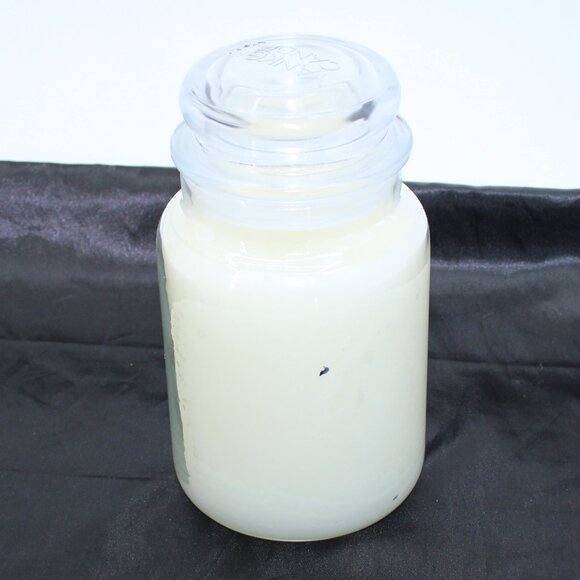 Yankee Candle Sakura Blossom Festival Scented Medium JAR 22oz - Picture 2 of 4